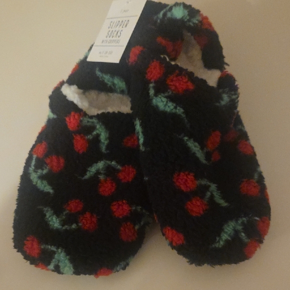 Shoes - Cherry Patterned Slipper Socks NWT